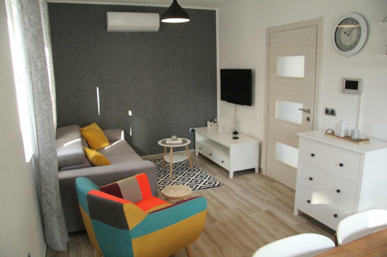 Apartman Rina,ビオグラード・ナ・モル エクステリア 写真