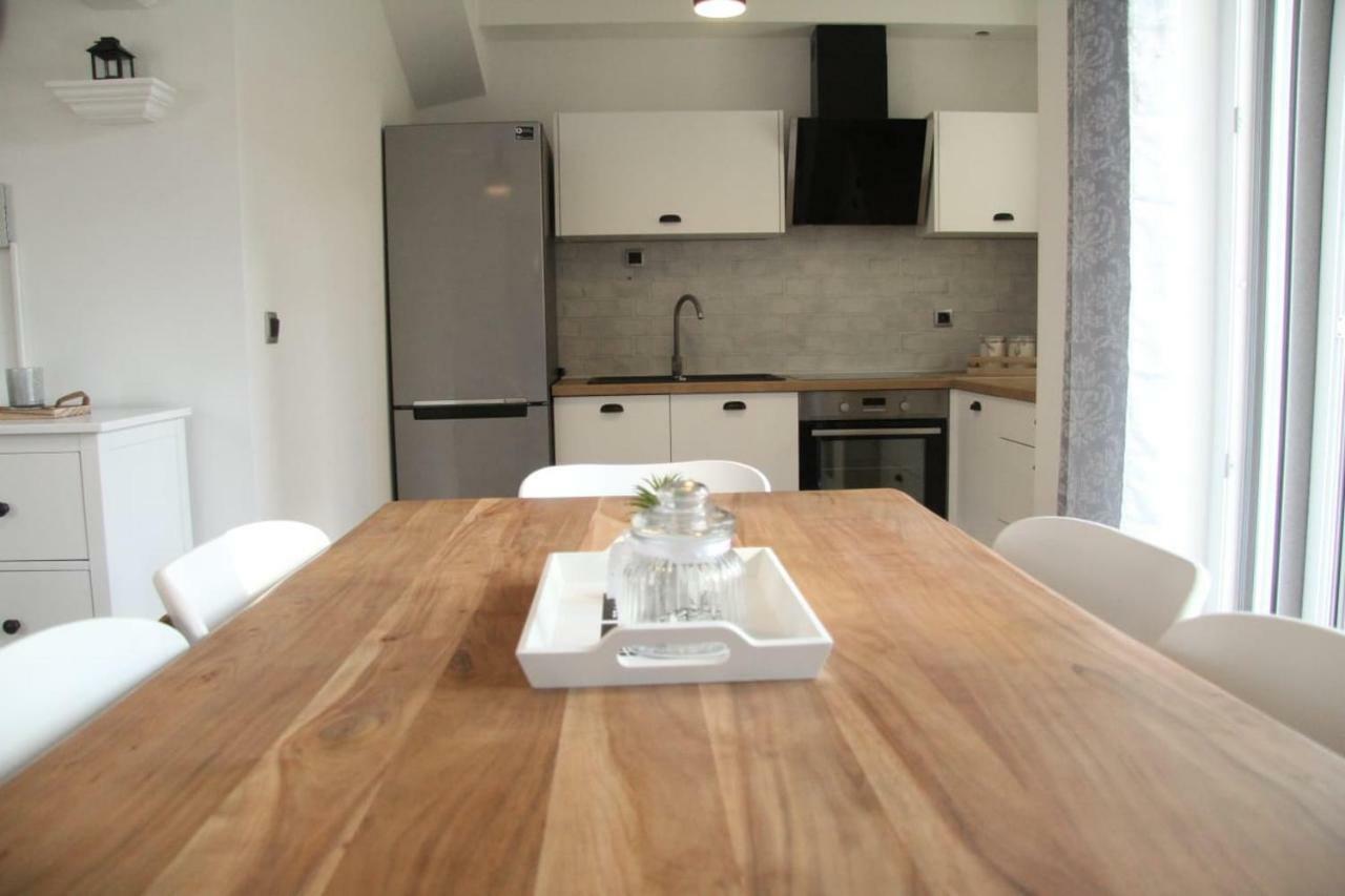 Apartman Rina,ビオグラード・ナ・モル エクステリア 写真